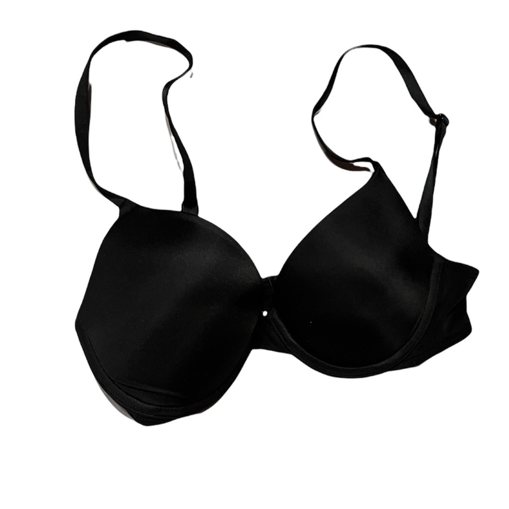 PINK Victoria’s Secret wear everywhere push-up Bra